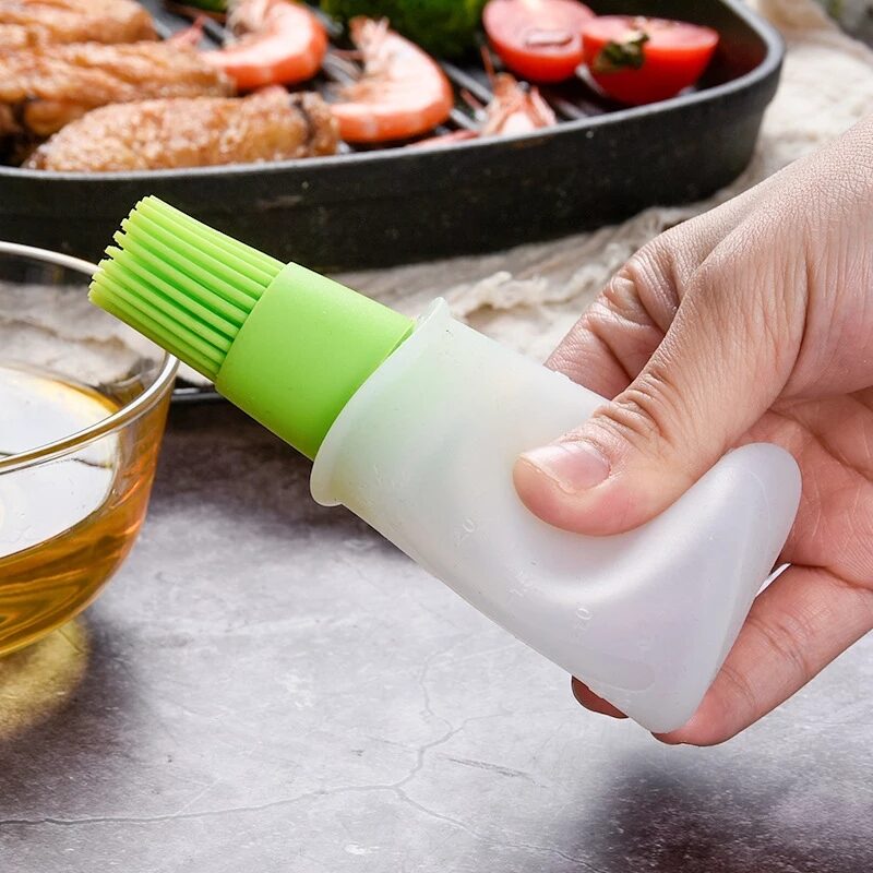 Silicone Cooking Oil Bottle With Basting Brush 2